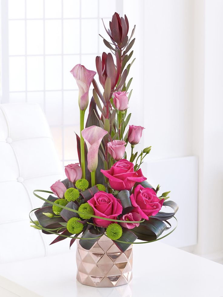 84fd8ee003811e77383a097c48bfba95--modern-floral-arrangements-spring-flower-arrangements.jpg